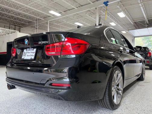 2018 BMW 330 xDrive