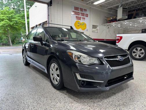 2016 Subaru Impreza 2.0i