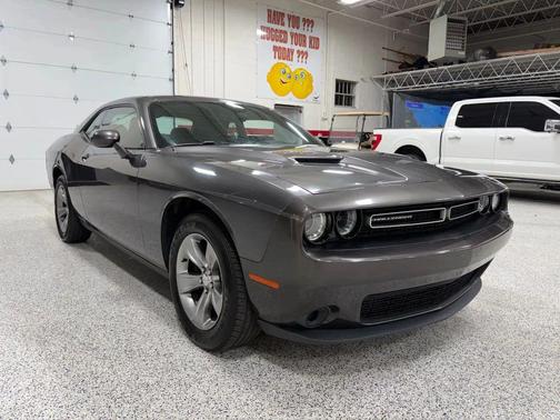 2015 Dodge Challenger SXT