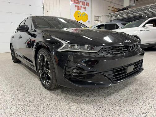 Ebony Black 2022 Kia K5 GT-Line