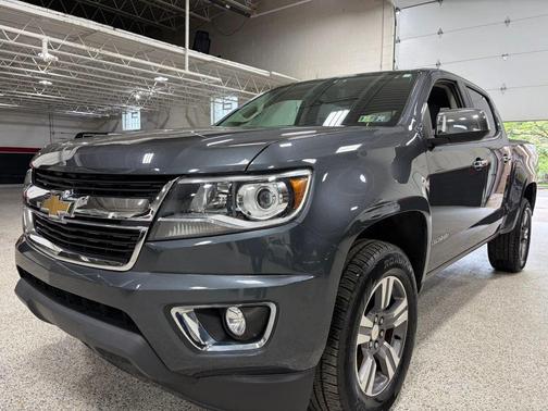 Gray 2017 Chevrolet Colorado LT