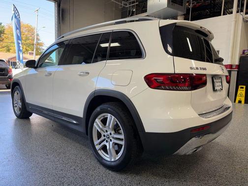 2020 Mercedes-Benz GLB 250 Base