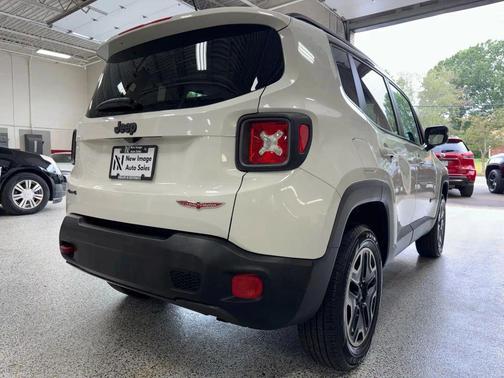 2017 Jeep Renegade Trailhawk