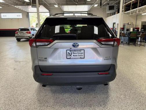 2019 Toyota RAV4 Hybrid XLE