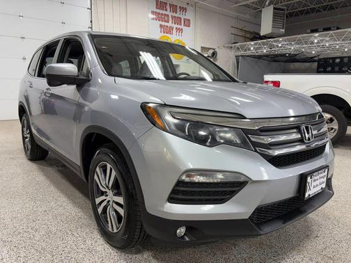 2017 Honda Pilot EX
