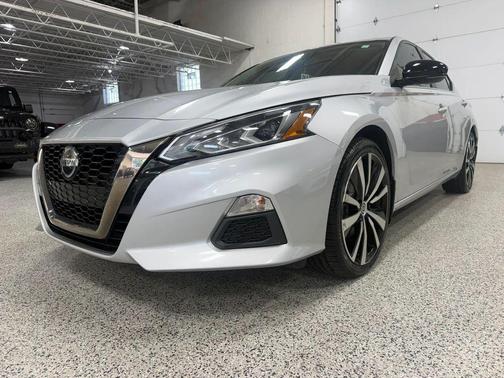 2019 Nissan Altima 2.5 SR