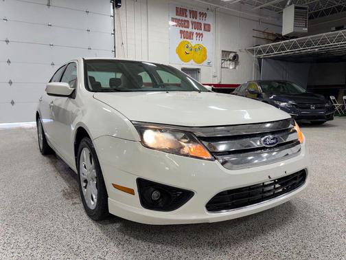 2012 Ford Fusion SE