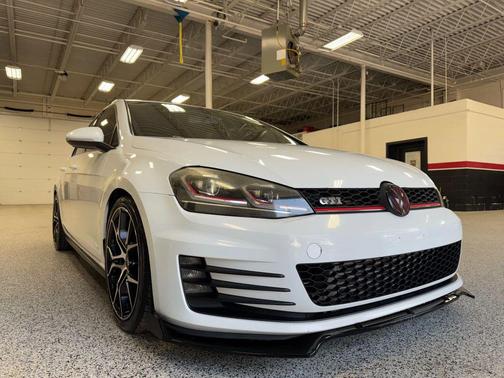 2015 Volkswagen Golf GTI 2.0T S 4-Door