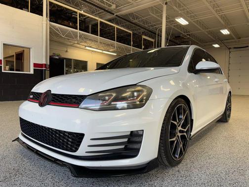 2015 Volkswagen Golf GTI 2.0T S 4-Door