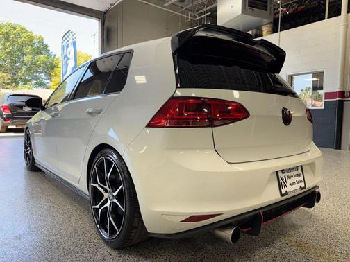 2015 Volkswagen Golf GTI 2.0T S 4-Door