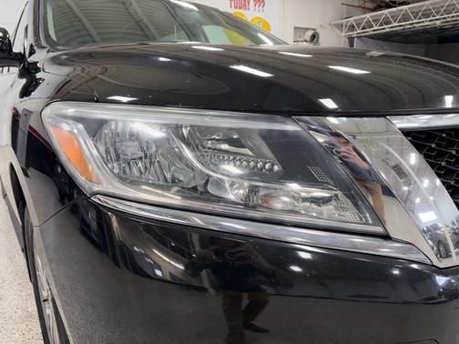 2015 Nissan Pathfinder SV