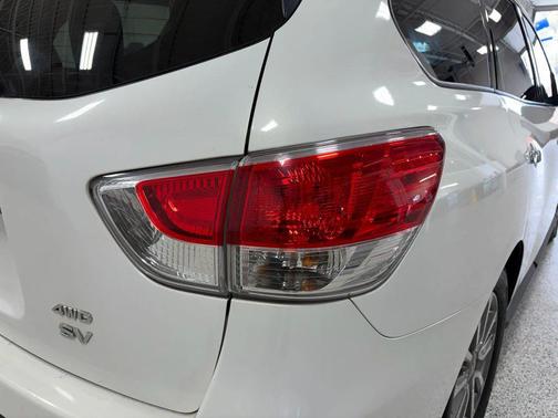 2014 Nissan Pathfinder SV