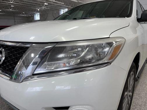 2014 Nissan Pathfinder SV