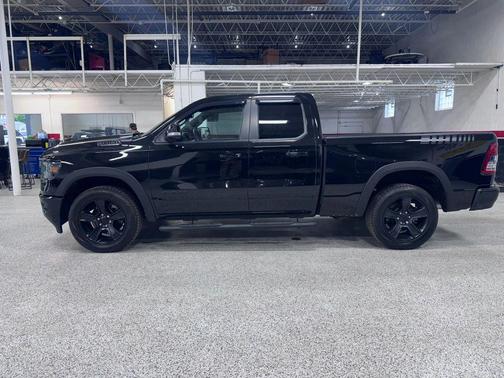 Black 2022 RAM 1500 Big Horn/Lone Star