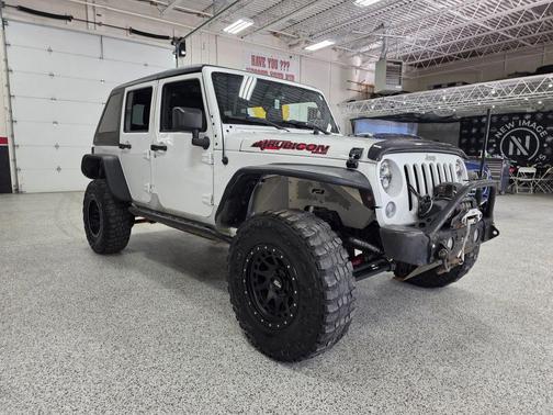 White 2015 Jeep Wrangler Unlimited Rubicon