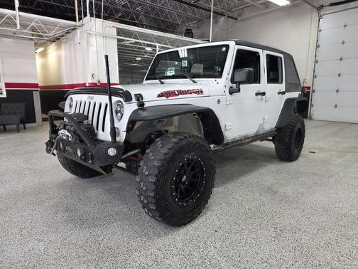 White 2015 Jeep Wrangler Unlimited Rubicon
