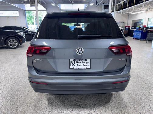 Gray 2019 Volkswagen Tiguan 2.0T SE 4MOTION