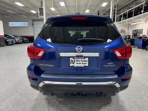 2019 Nissan Pathfinder Platinum
