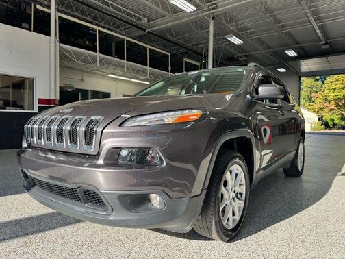 2017 Jeep Cherokee Sport