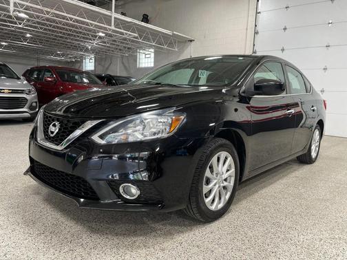 Black 2018 Nissan Sentra SV