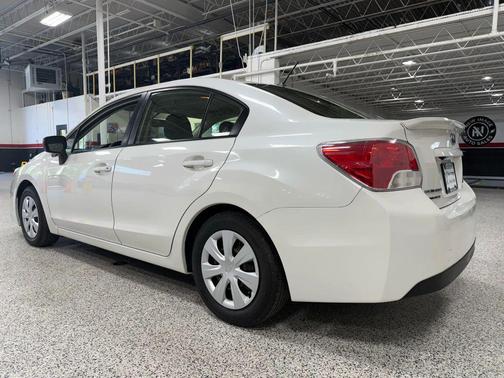 2016 Subaru Impreza 2.0i