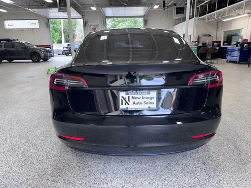 Black 2019 Tesla Model 3 Mid Range