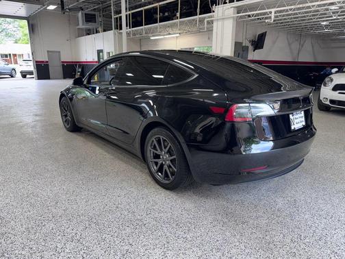 Black 2019 Tesla Model 3 Mid Range
