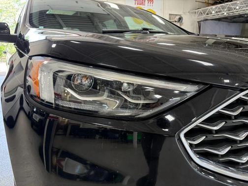 Black 2020 Ford Edge Titanium
