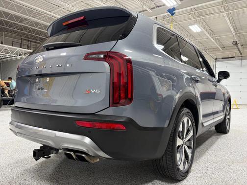 2020 Kia Telluride S