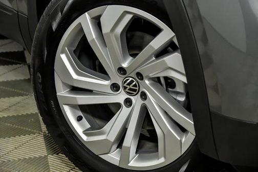 2023 Volkswagen Atlas 3.6L SE w/Technology