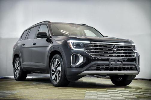 2024 Volkswagen Atlas 2.0T SE w/Technology 4MOTION