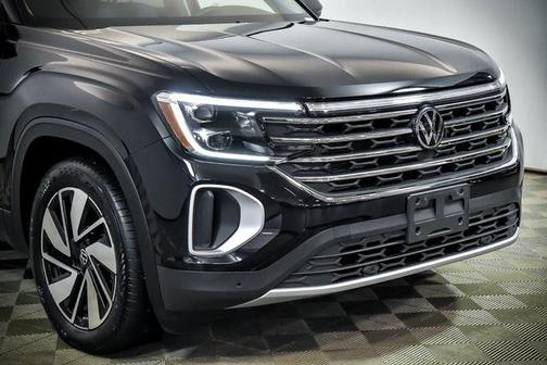 2024 Volkswagen Atlas 2.0T SE w/Technology 4MOTION