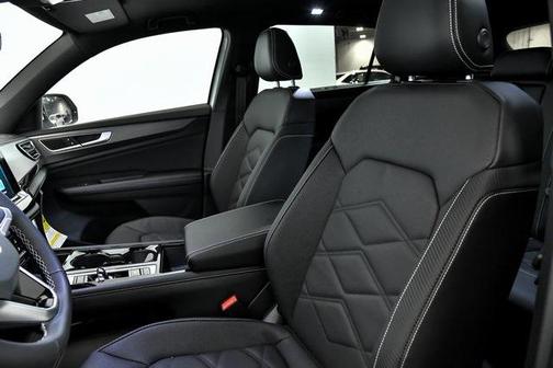 2026 Volkswagen Atlas Cross Sport 2.0T SE w/Technology 4MOTION