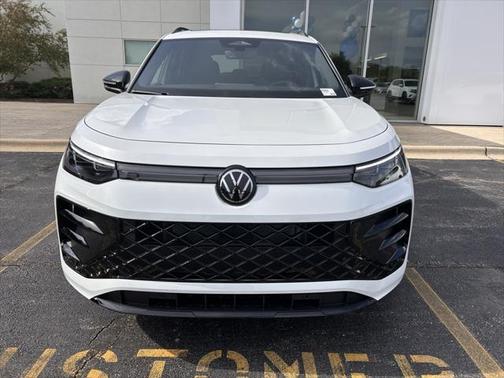 2025 Volkswagen Tiguan 2.0T SE R-Line Black 4MOTION