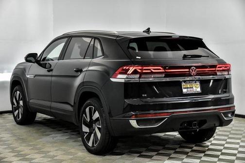 2025 Volkswagen Atlas Cross Sport 2.0T SE w/Technology 4MOTION