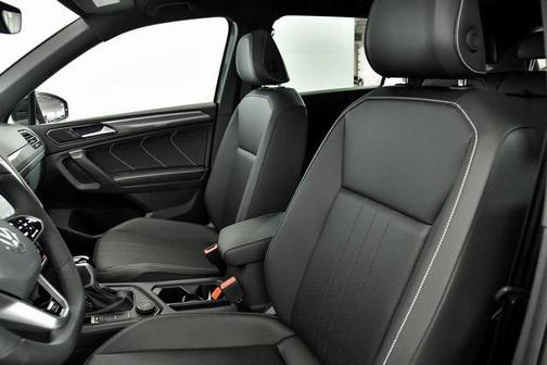2024 Volkswagen Tiguan 2.0T SE R-Line Black 4MOTION