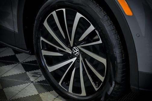 2025 Volkswagen ID.4 AWD Pro