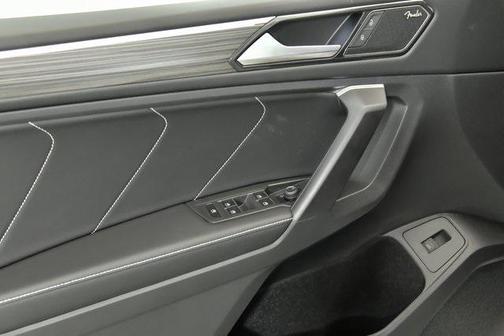 2022 Volkswagen Tiguan 2.0T SEL R-Line 4MOTION