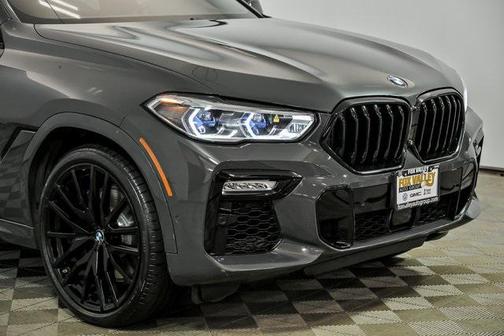 2021 BMW X6 M50i
