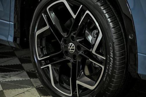 2026 Volkswagen Tiguan 2.0T SEL R-Line 4MOTION