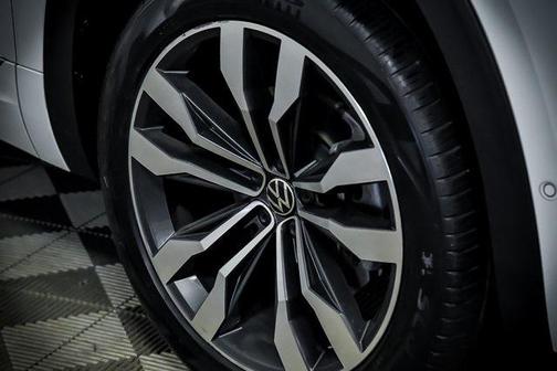 2022 Volkswagen Atlas 3.6L SEL Premium