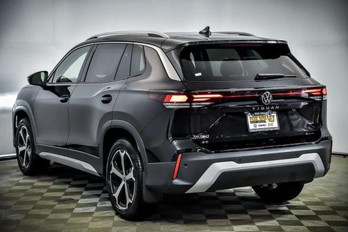 2025 Volkswagen Tiguan 2.0T SE 4MOTION
