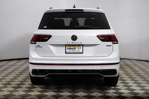 2024 Volkswagen Tiguan 2.0T SE R-Line Black 4MOTION