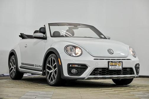 2017 Volkswagen Beetle 1.8T Dune