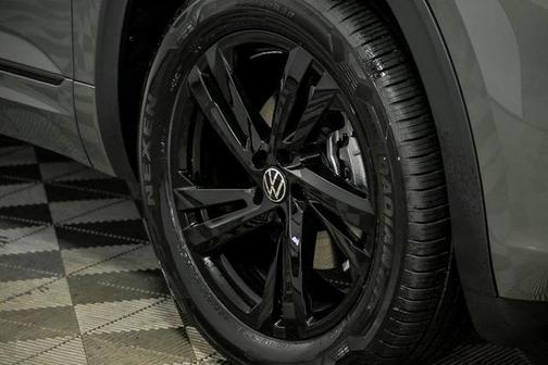 2026 Volkswagen Atlas Cross Sport 2.0T SEL