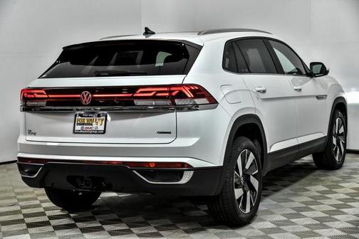 2026 Volkswagen Atlas Cross Sport 2.0T SE w/Technology 4MOTION