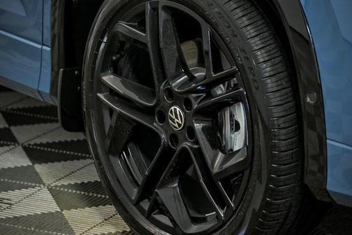 2025 Volkswagen Tiguan 2.0T SE R-Line Black 4MOTION