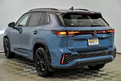 2025 Volkswagen Tiguan 2.0T SE R-Line Black 4MOTION
