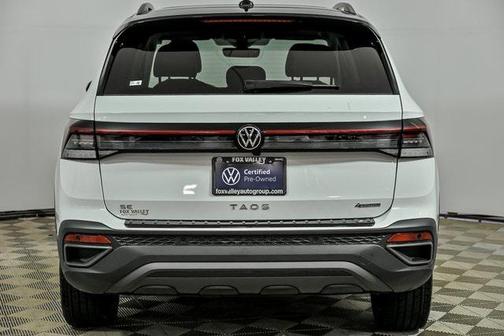 2025 Volkswagen Taos 1.5T SE Black