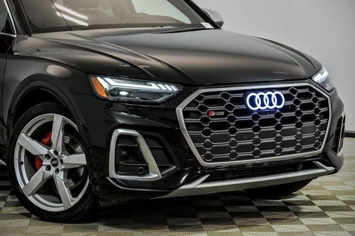 Mythos Black Metallic 2023 Audi SQ5 3.0T Prestige
